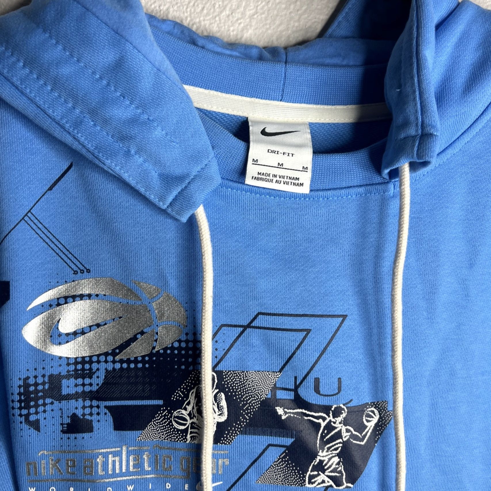 Nike VINTAGE Nike Dri-Fit Standard Issue Hoodie Men XL Blue Silver Basketball NWOT Size US XL / EU 56 / 4 - 3 Thumbnail