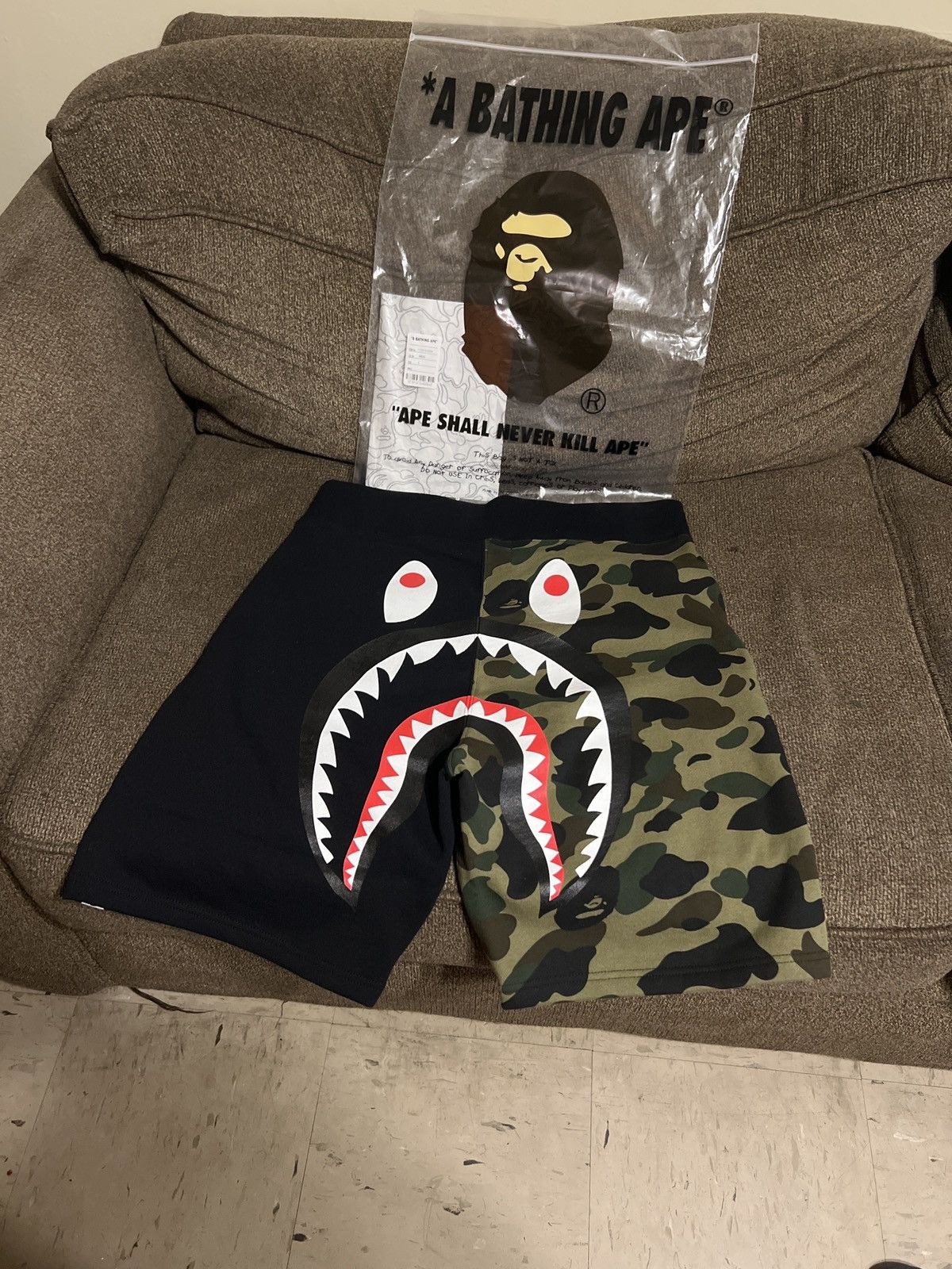 image of Bape 1St Camo Shark Sweat Shorts in Black, Men's (Size 33)