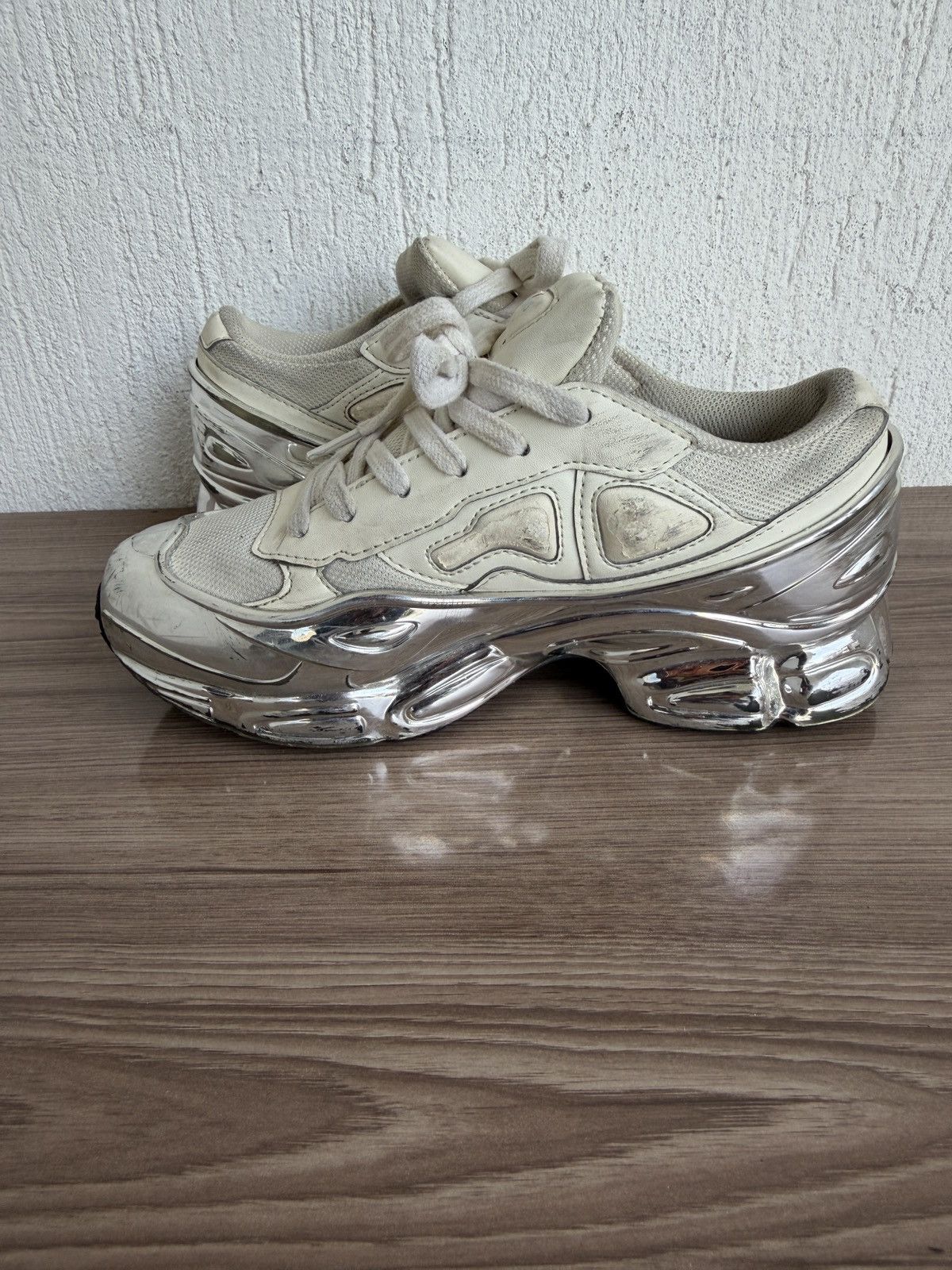 Raf Simons Mirrored silver Ozweego sneaker Size US 5 / IT 35 - 12 Thumbnail