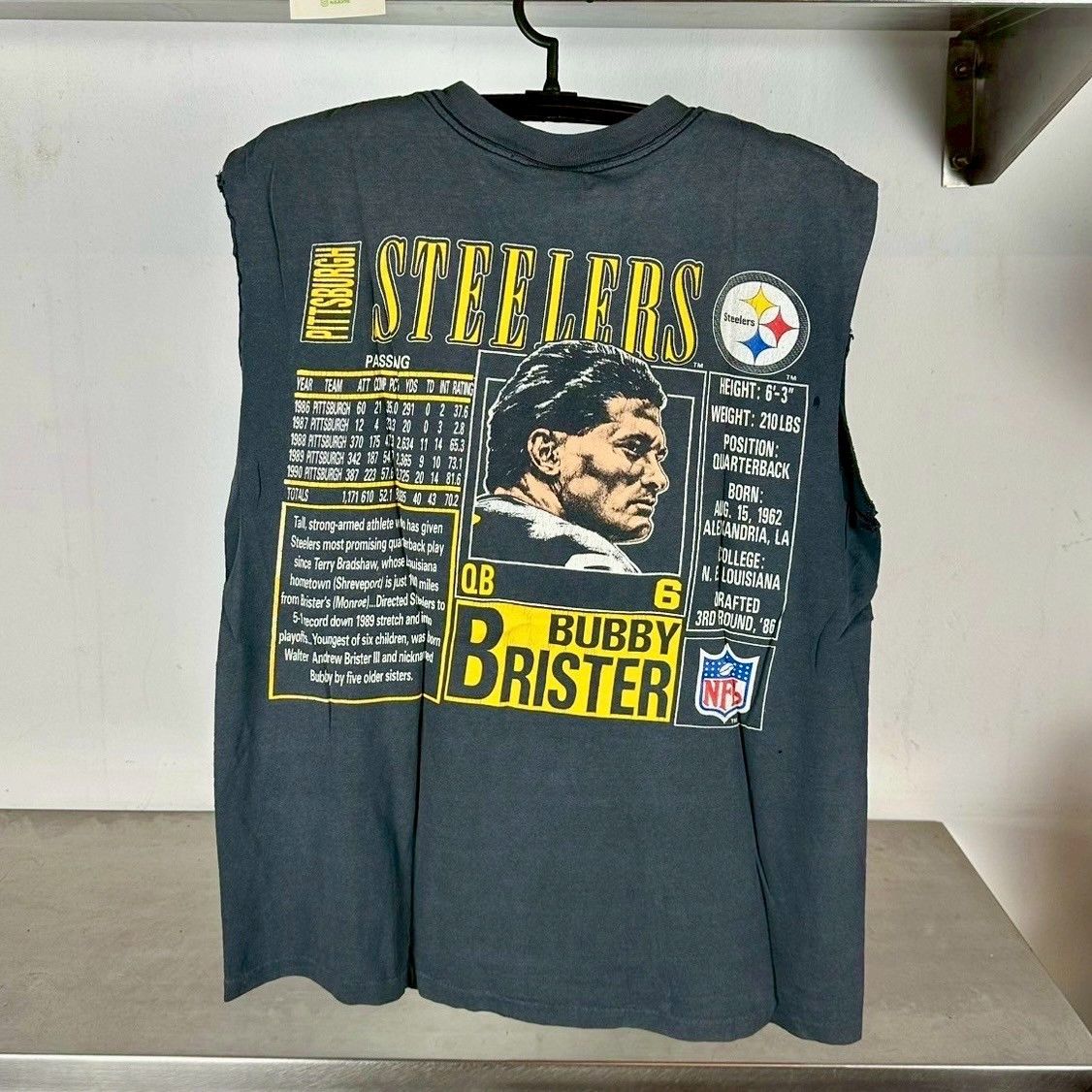 Vintage 90s Bubby Brister Pittsburgh Steelers NFL Cut Sleeves Tee Size US L / EU 52-54 / 3 - 3 Thumbnail