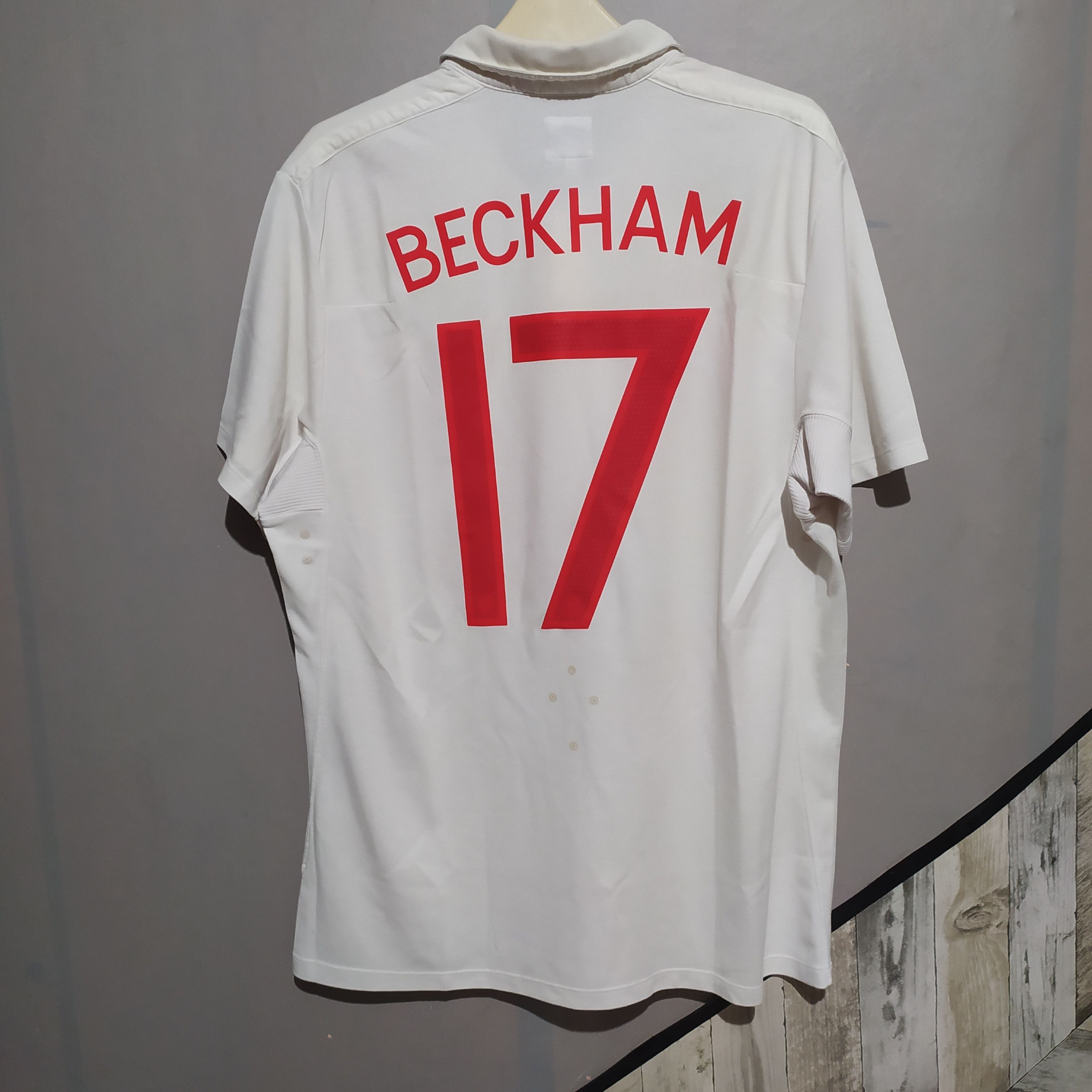 Umbro Umbro x England 2009/10 Beckham #17 Home Soccer Jersey Size US L / EU 52-54 / 3 - 1 Thumbnail