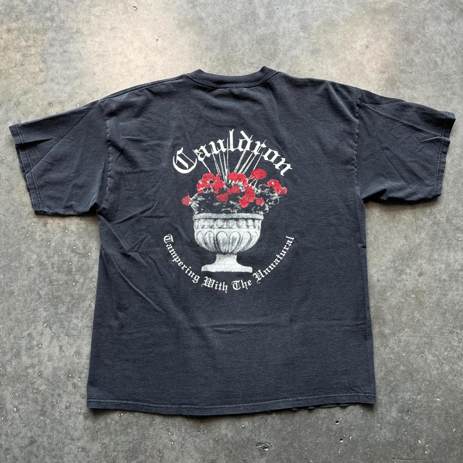 Gildan Cauldron "Tampering With The Unnatural" Band 1998 T-Shirt Size US XL / EU 56 / 4 - 2 Thumbnail