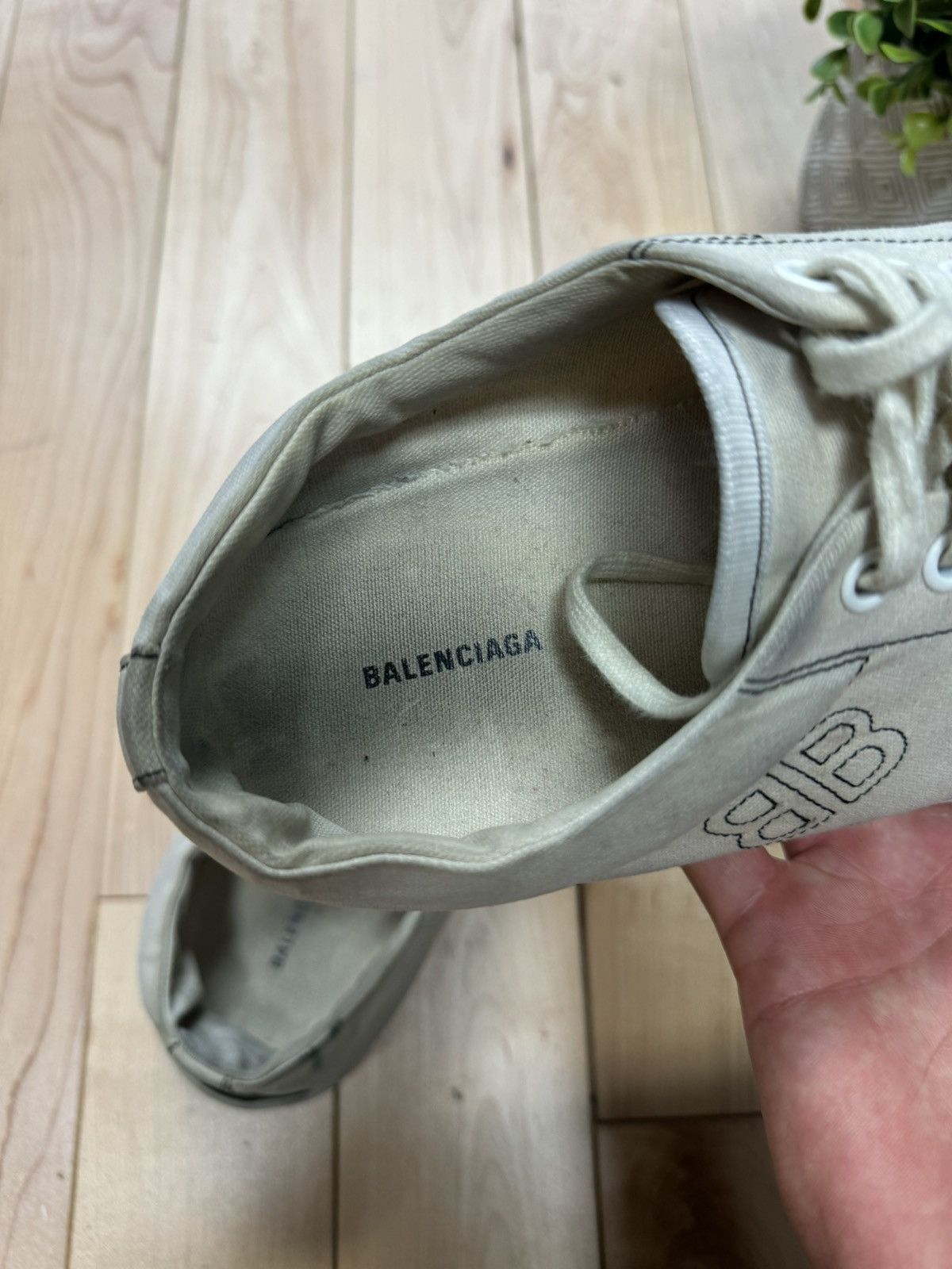 Balenciaga Balenciaga Pre-Distressed Tennis Shoes Size US 7 / EU 40 - 7 Thumbnail