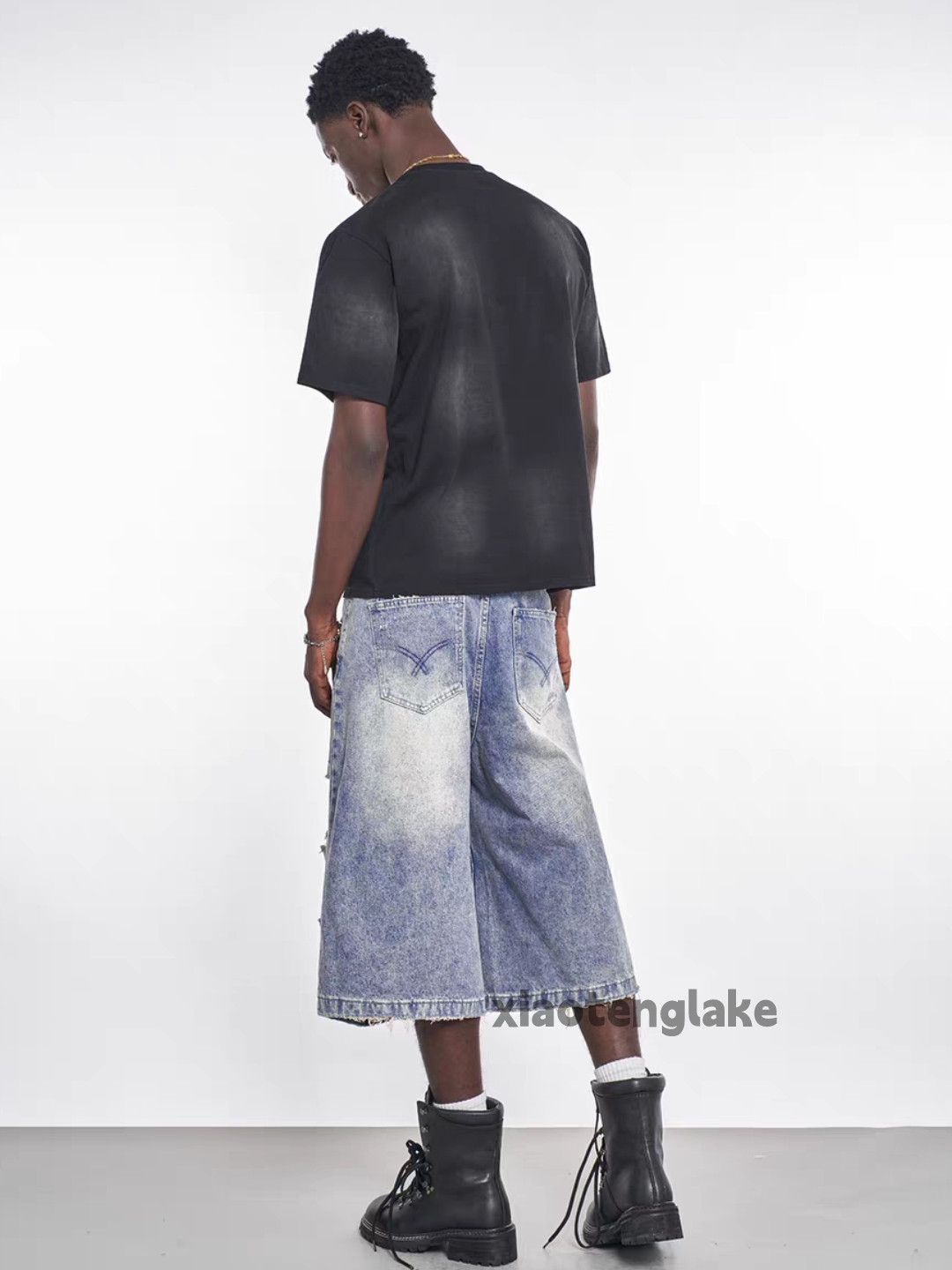 Designer Unisex washed faded loose baggy ripped damaged shorts Size US 30 / EU 46 - 2 Thumbnail