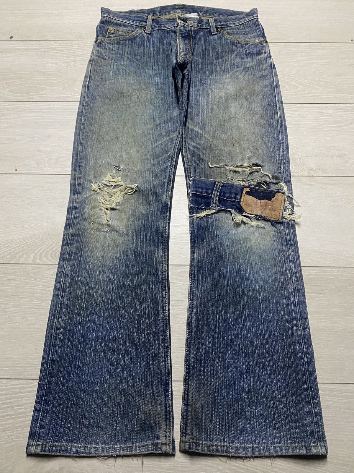 Lee × Number (N)ine Vintage Lee Mud Wash Distressed Patches Flare Jeans Size US 31 - 1 Thumbnail