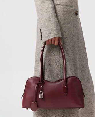 Stella McCartney os11x1225 Size: OS / Ryder Shoulder Bag in Bordeaux Size ONE SIZE - 2 Thumbnail