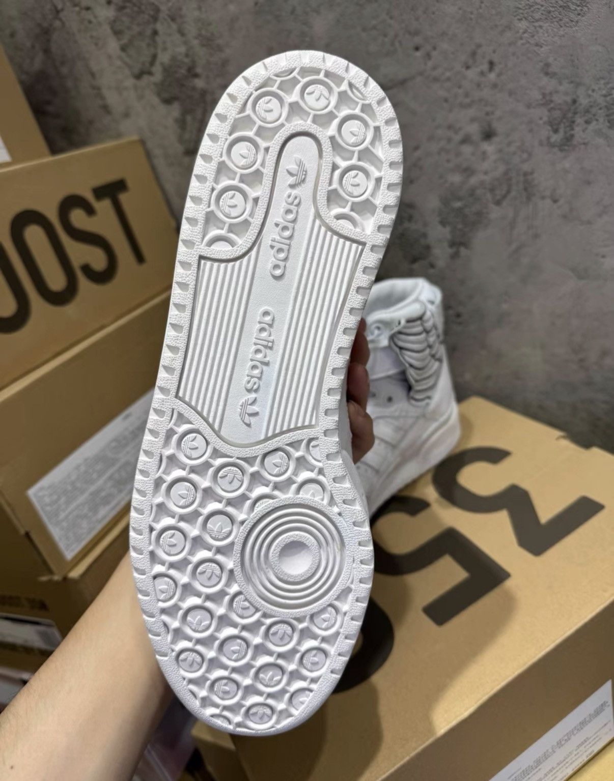 Adidas Adidas Jeremy Scott Wings 4.0 K37 Size US 8 / EU 41 - 6 Thumbnail