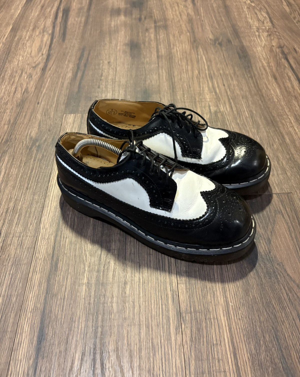 Dr Martens Dr Marten 3989 Bex Smooth Leather Brogue Shoes Wingtip in Black, Men's
