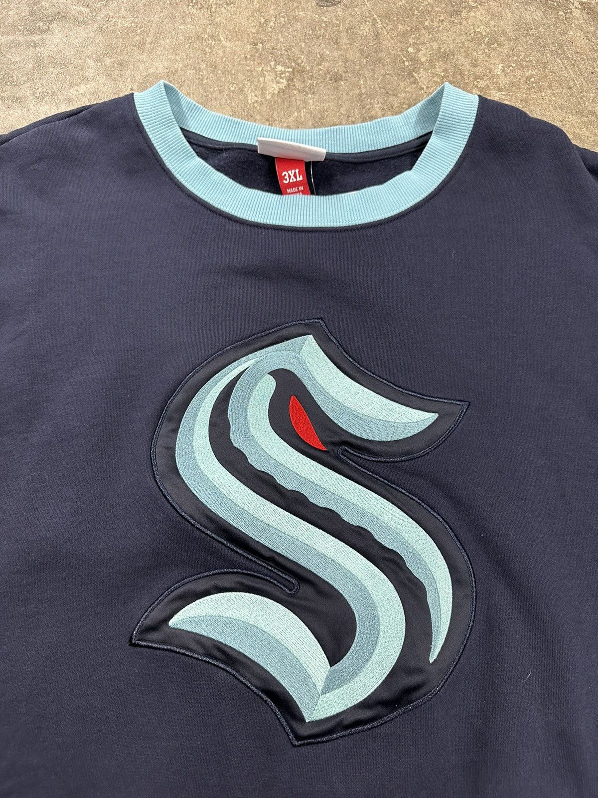 Mitchell & Ness Mitchell & Ness Seattle Kraken NHL Jersey Sweatshirt Size US XXL / EU 58 / 5 - 4 Thumbnail