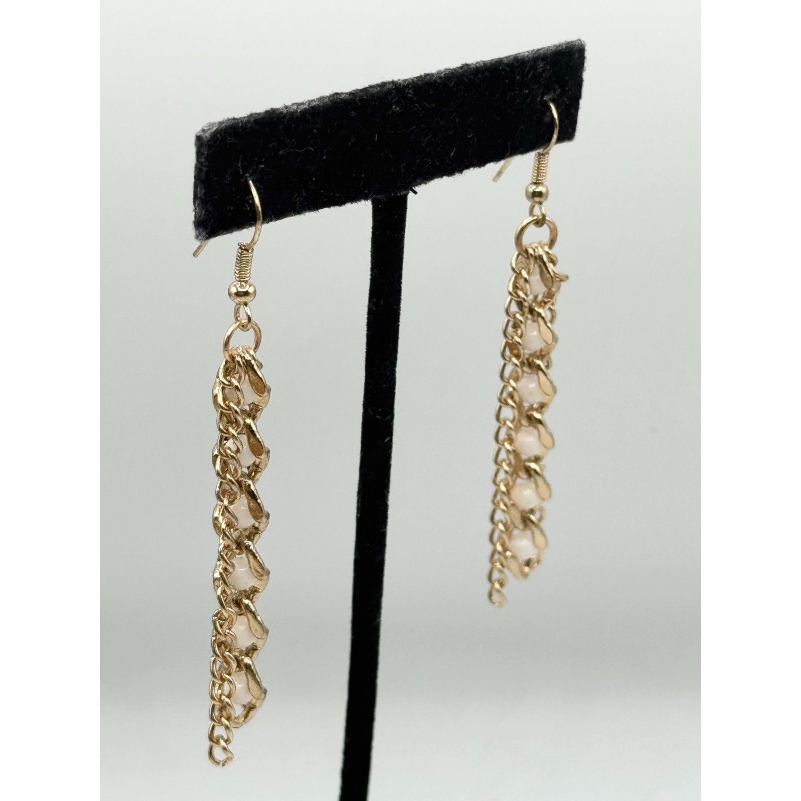 Vintage Vintage gold chain white bead tassel earrings Size ONE SIZE - 2 Thumbnail