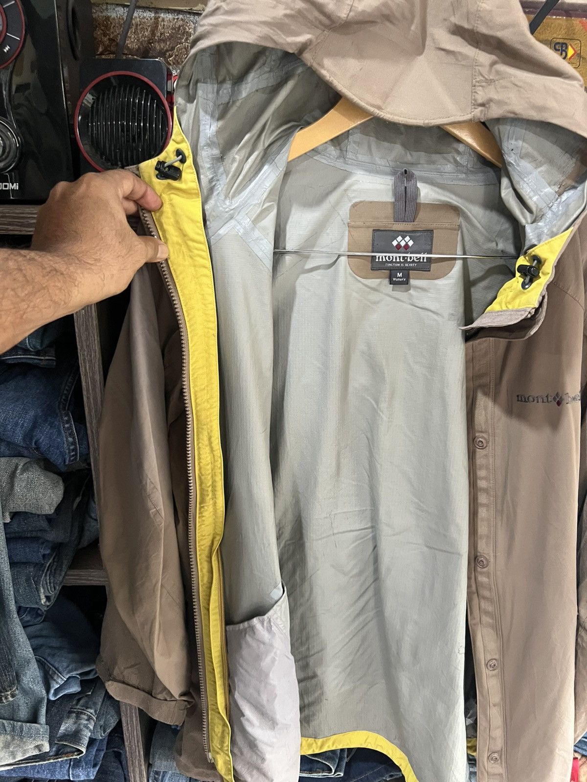 Montbell 🔥Montbell Hoodie Light Jacket Size M / US 6-8 / IT 42-44 - 12 Thumbnail