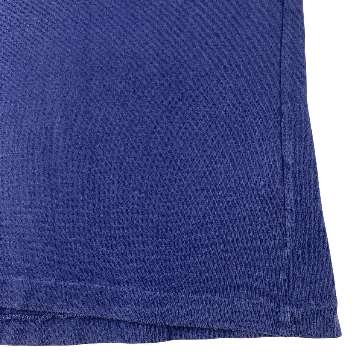 Blue Blue Japan × Japanese Brand × Vintage Vintage 90s BLUE BLUE small logo printed tee Size US S / EU 44-46 / 1 - 8 Thumbnail