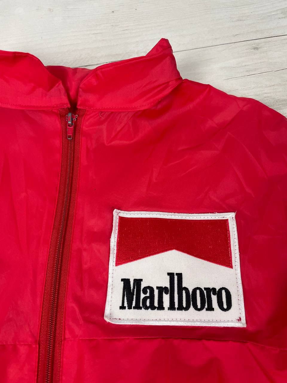 Marlboro Vintage Marlboro Big Logo Windbreaker Nylon Jacket 90s Size US XL / EU 56 / 4 - 4 Thumbnail