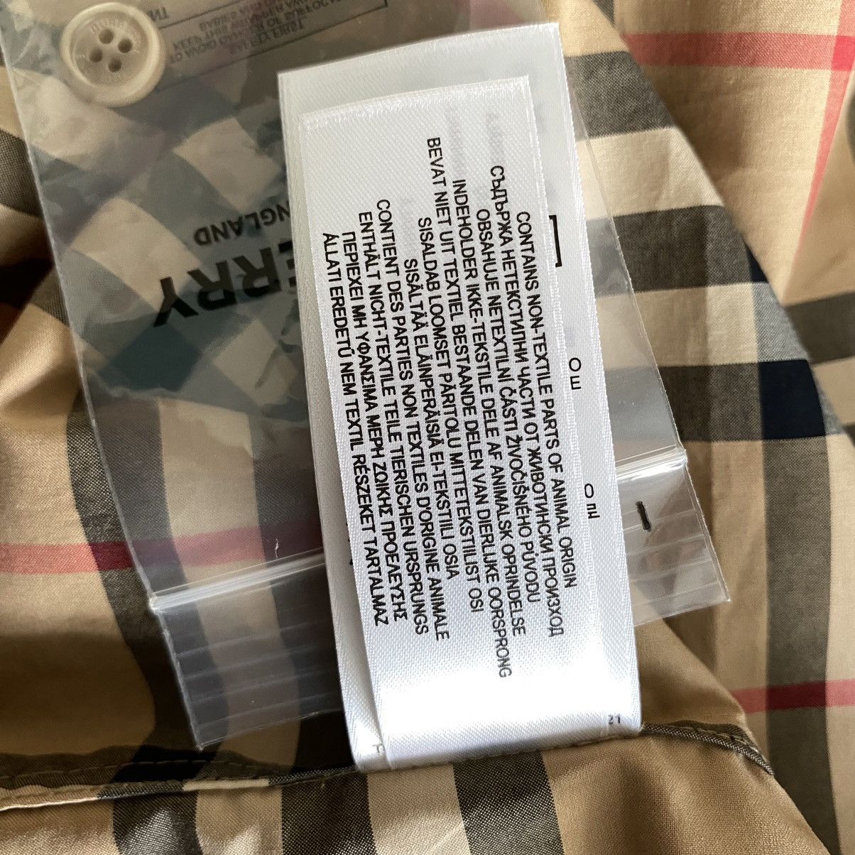 Burberry Burberry check short-sleeve shirt Size US L / EU 52-54 / 3 - 21 Thumbnail