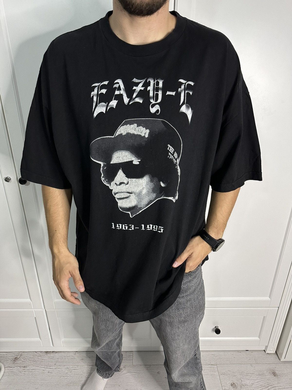 Band Tees × Vintage Vintage Y2K 2006 Eazy E Memorial T-Shirt Rap Tee Size US XXL / EU 58 / 5 - 2 Thumbnail