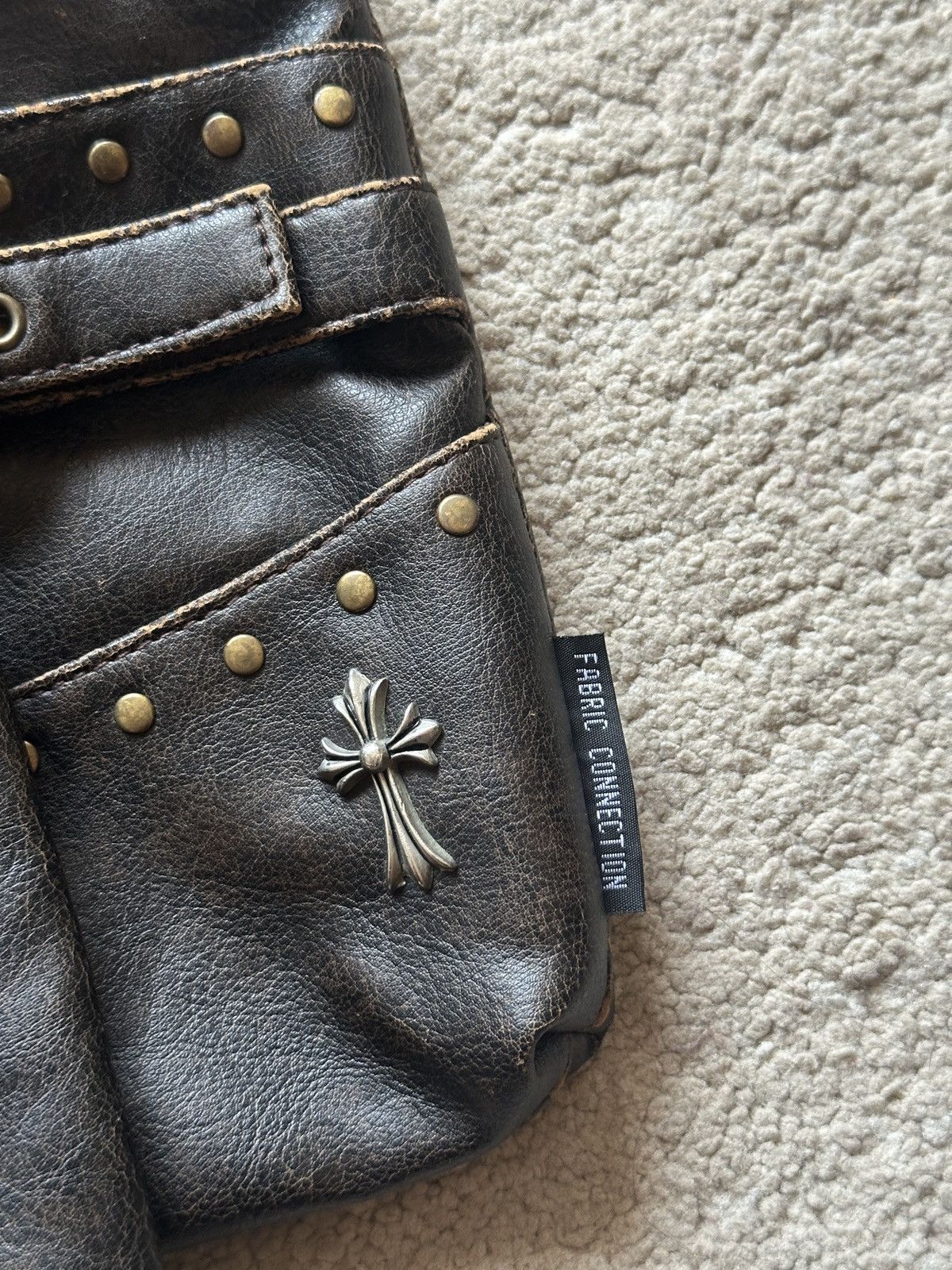 Japanese Brand 2000s Fabric Connection Cross logo Leather Sling Bag Size ONE SIZE - 8 Thumbnail