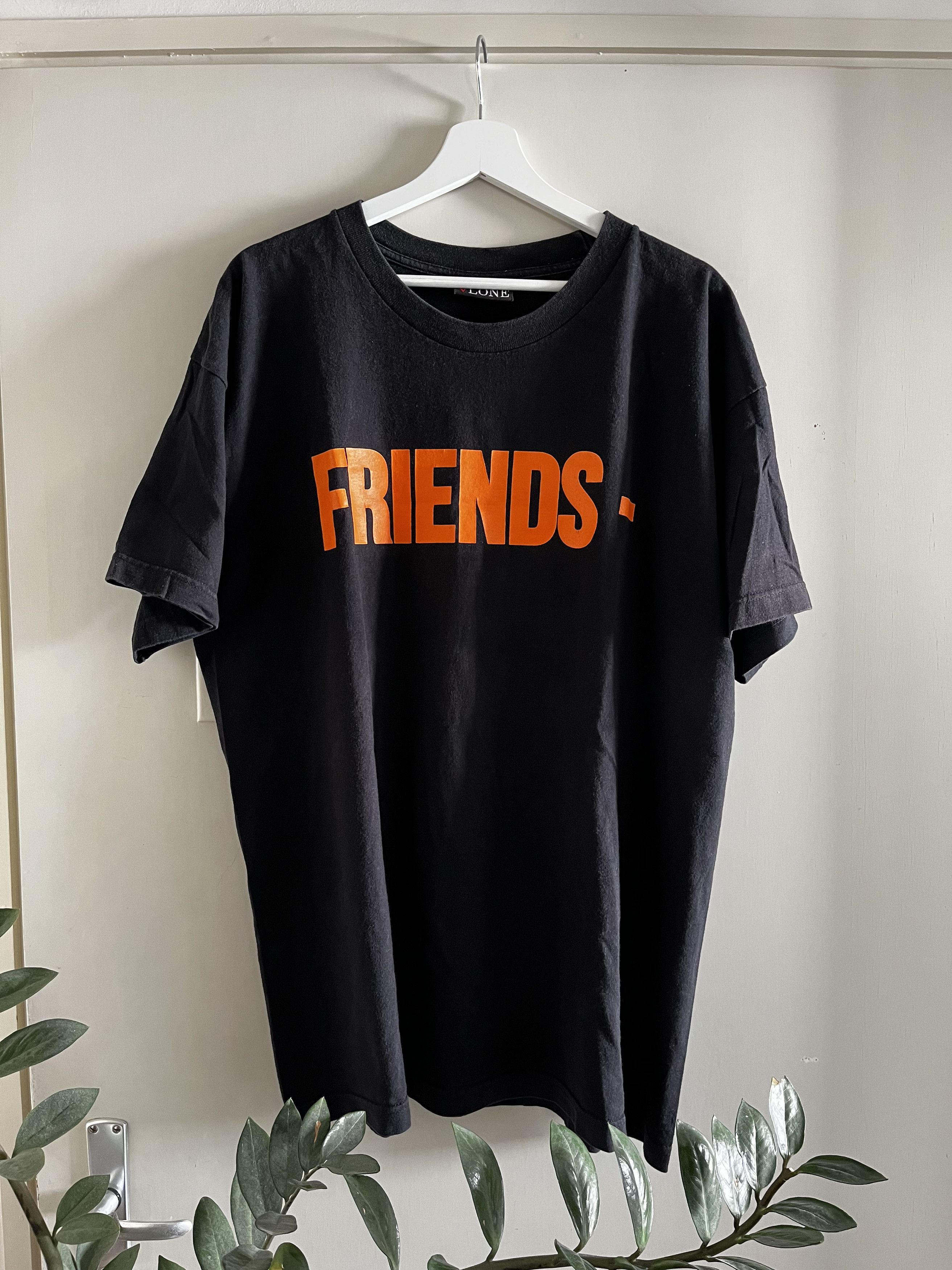 Vlone Vintage Vlone Friends T-Shirt Milano Pop Up 2016 Size US XL / EU 56 / 4 - 1 Thumbnail