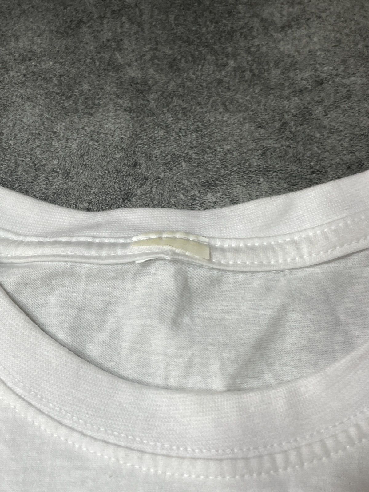 Vintage 🔥Offers🔥Streetwear Hype Yves Saint West USA Tee Spellout Size US XL / EU 56 / 4 - 4 Thumbnail
