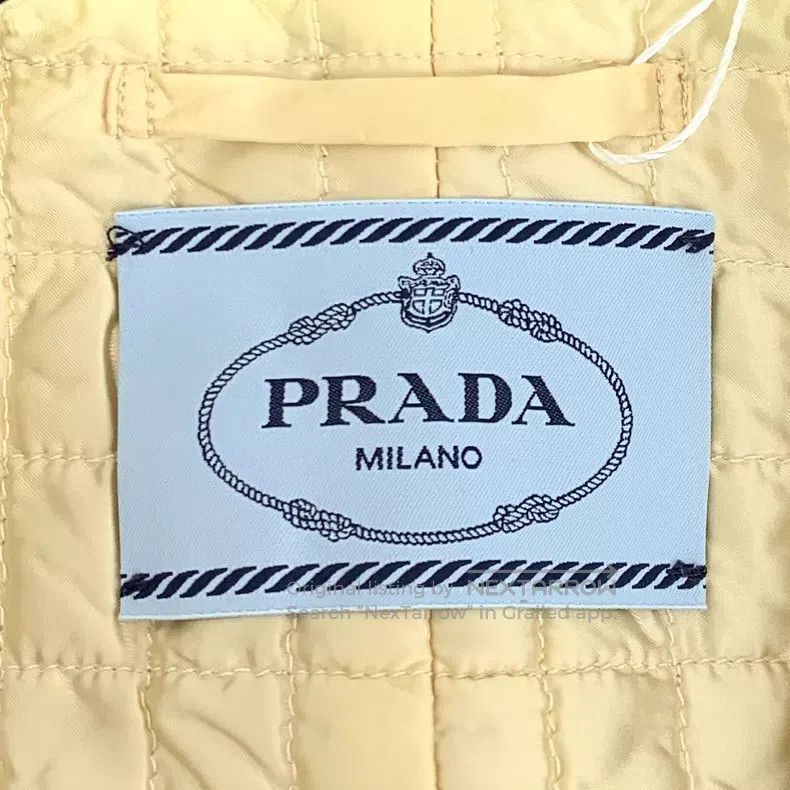 Prada Prada Black triangle calfskin round-neck long-sleeved jack Size XS / US 0-2 / IT 36-38 - 6 Thumbnail