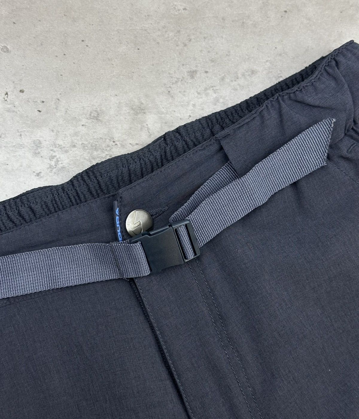 Rapha Endura Hummvee Lite Short II Men's Cycling MTB Shorts Size S Size US 32 / EU 48 - 2 Thumbnail