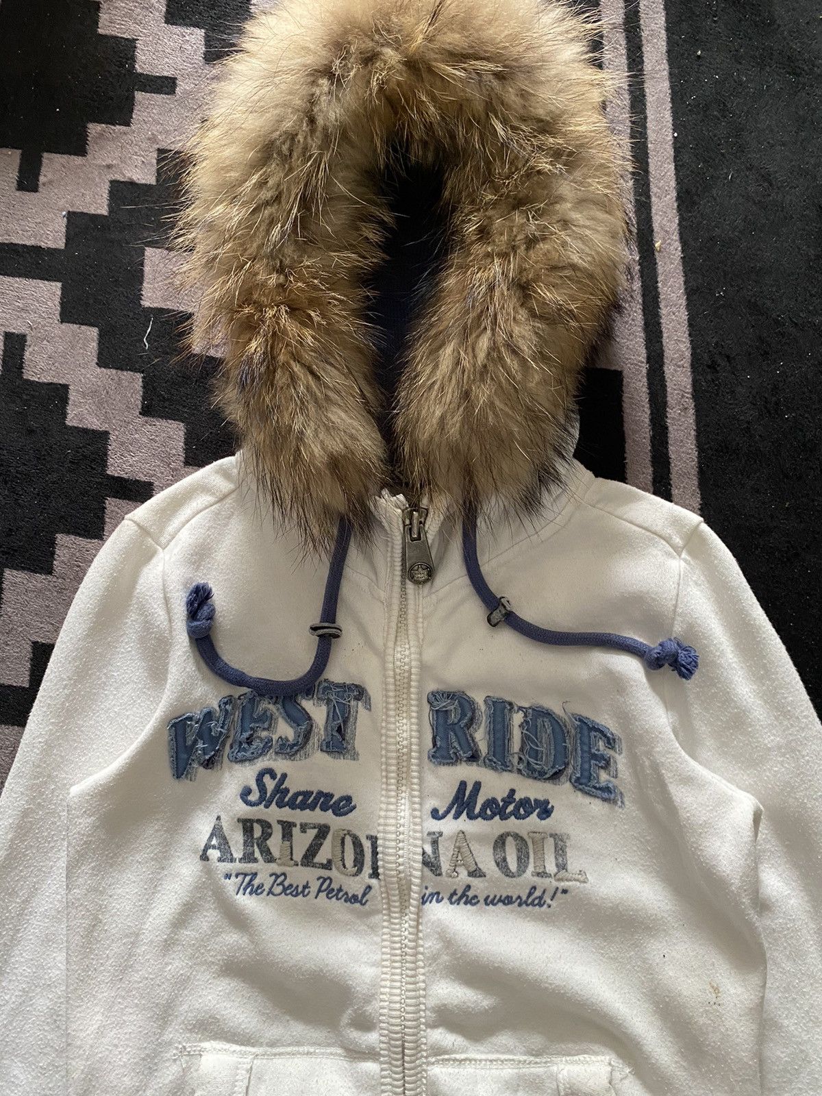 If Six Was Nine × Japanese Brand × Le Grande Bleu (L.G.B.) Vintage shane jeans faux fur distressed embroidery hoodie Size US M / EU 48-50 / 2 - 3 Thumbnail