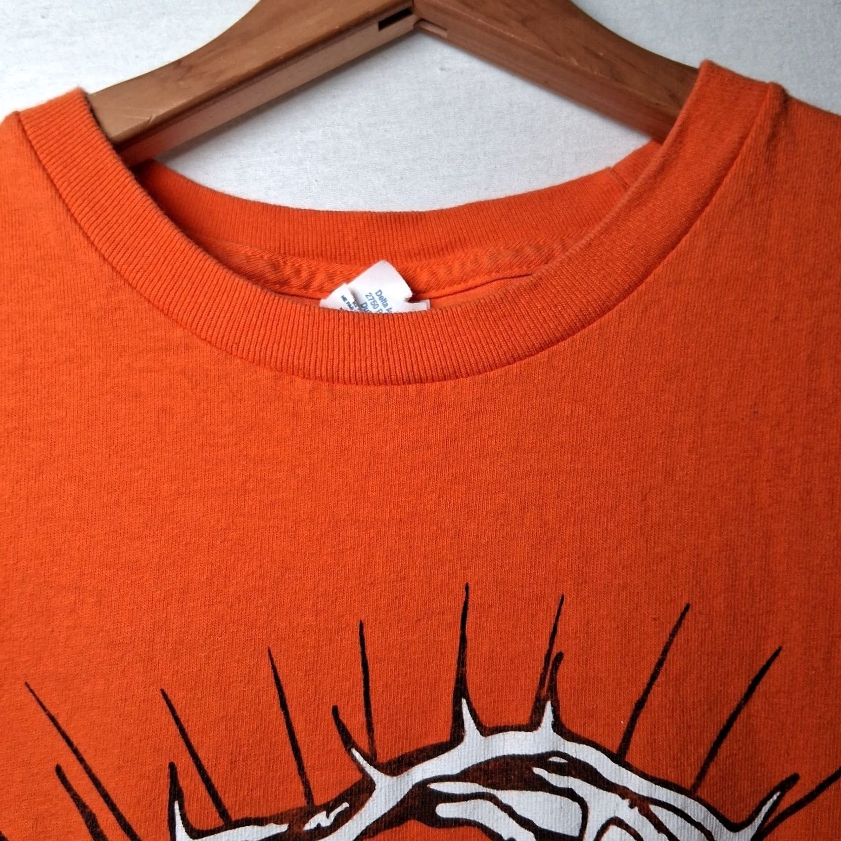 Vintage Worthy Is The Lamb Cutoff Muscle T Shirt M Christian Jesus Religious Crown READ Shirt Men Orange Cotton Delta Pro Weight Size US M / EU 48-50 / 2 - 4 Thumbnail
