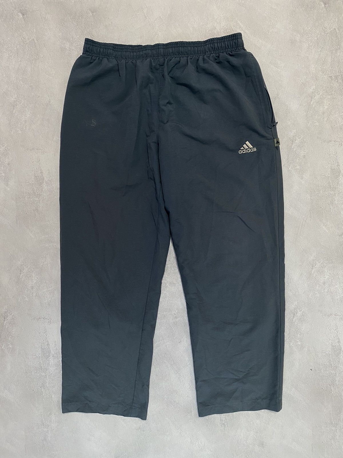 Adidas 🩵 Vintage Sweatpants Adidas Baggy Style Oversized Size US 34 / EU 50 - 1 Thumbnail