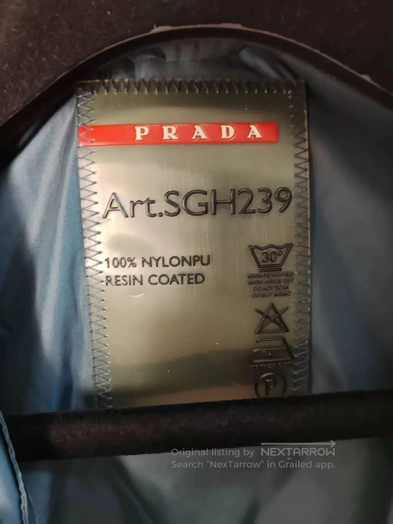 Prada Prada Nylon Vest with Triangle Logo. Size US M / EU 48-50 / 2 - 3 Thumbnail