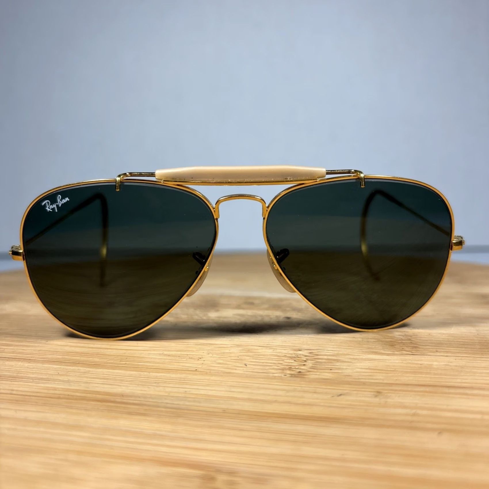Vintage VINTAGE B&L RAY-BAN Sunglasses Aviators USA 58/14mm Gold Black G15 UV Men Seniors 70s 80s Size ONE SIZE - 4 Thumbnail