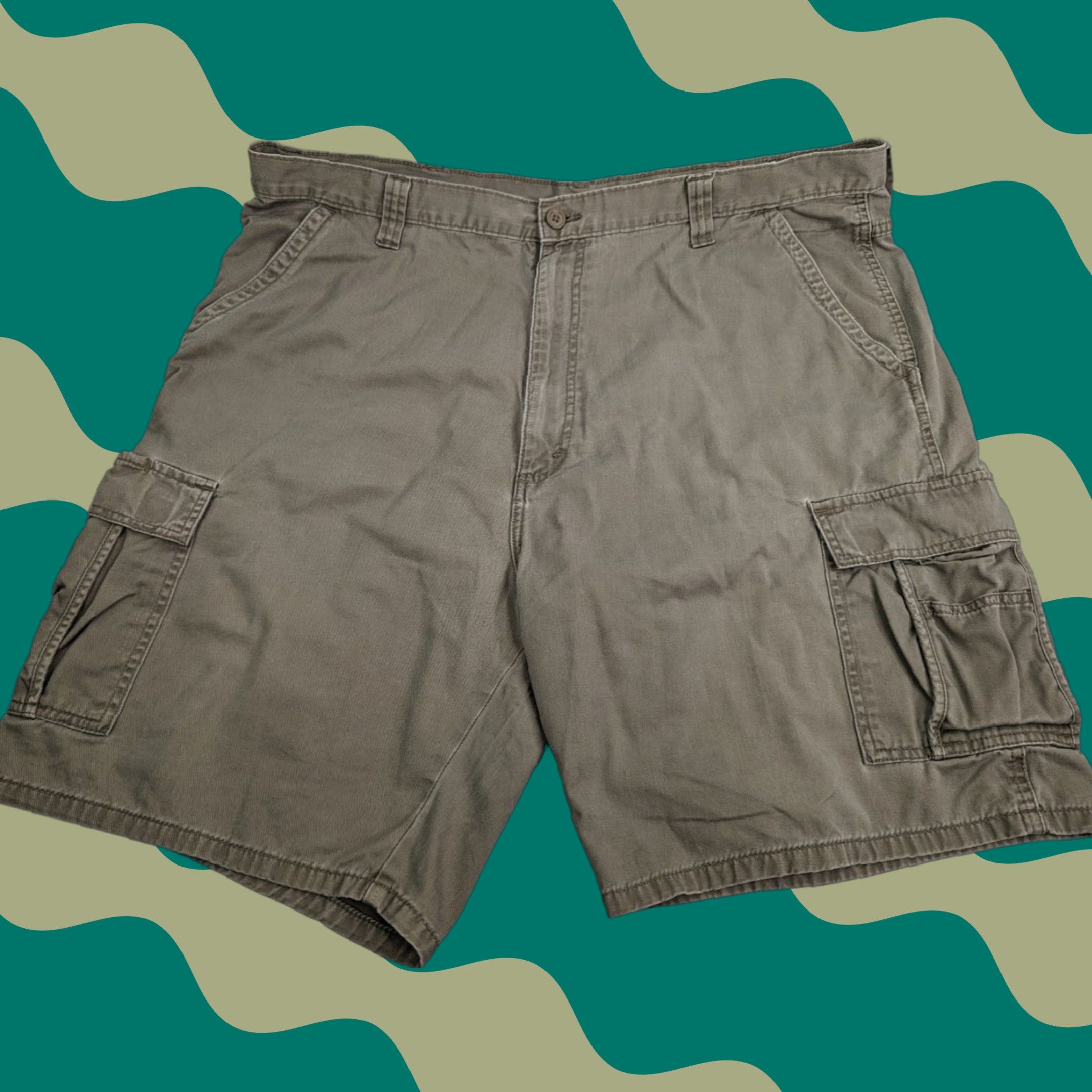 Wrangler Wrangler Shorts Cargo Pocket Khaki Beige 42 Men's Regular Cargo Outdoor Workwear Comfort Jeans Short Pants Size US 42 / EU 58 - 1 Thumbnail