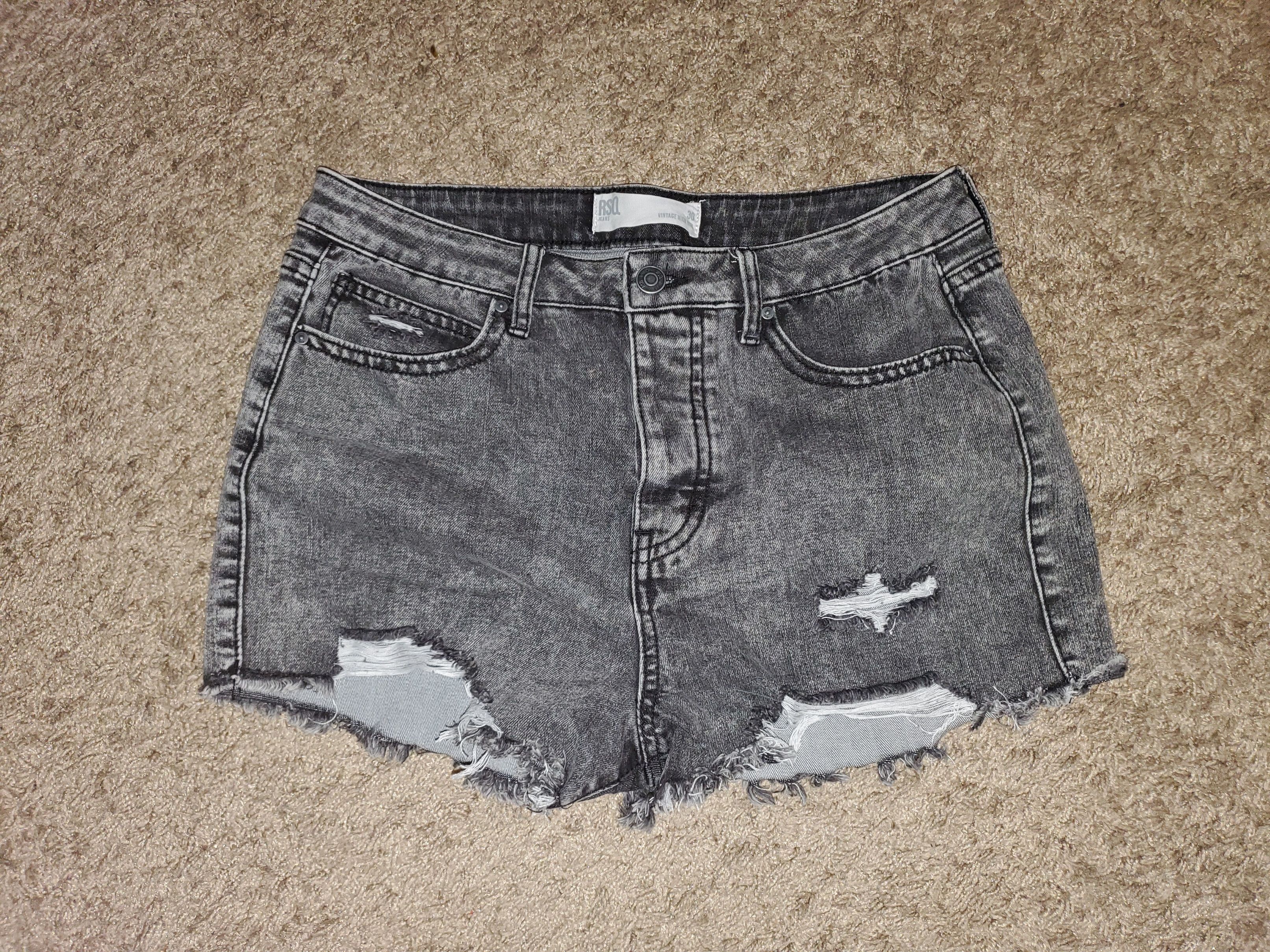 Rsq RSQ Vintage Button Fly High Rise Denim Shorts- size 30" Size 30" / US 8 / IT 44 - 1 Thumbnail
