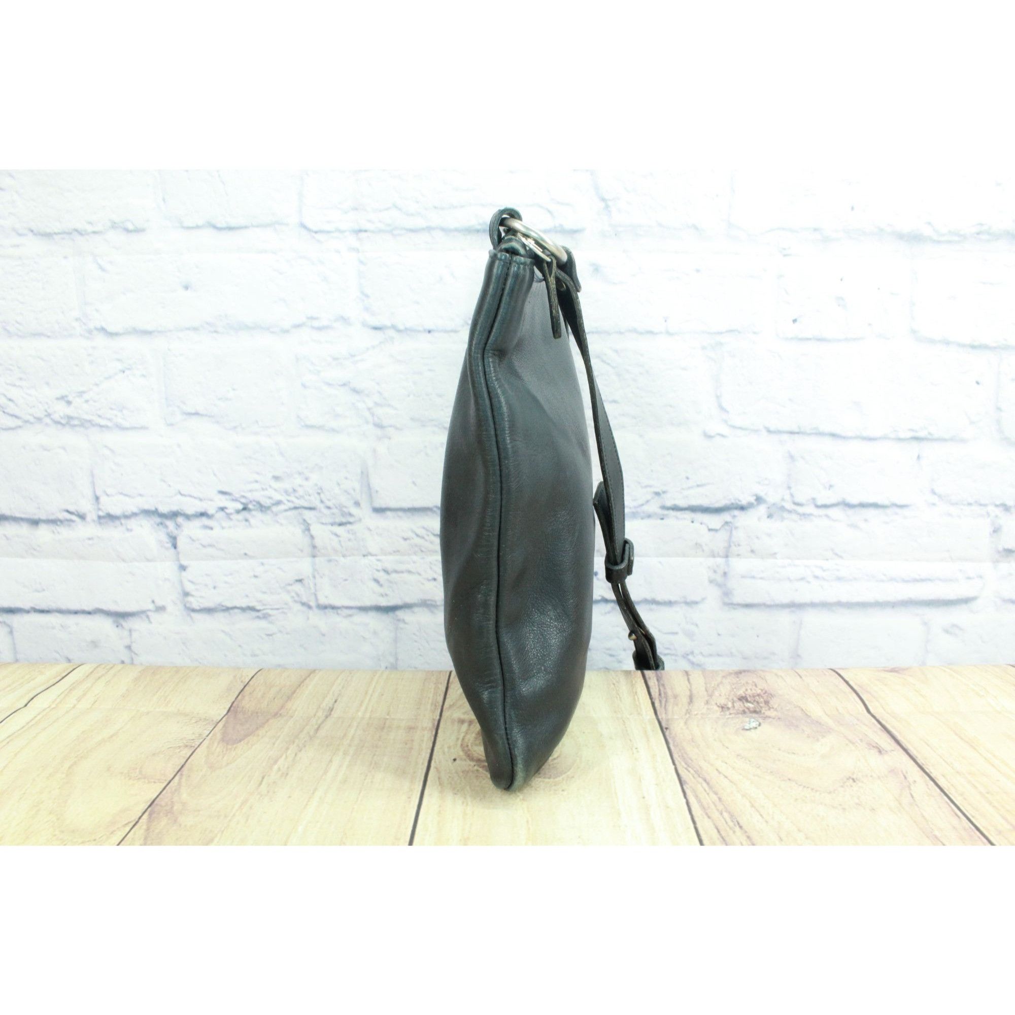 Coach Vintage 2000 Coach Black Leather Chelsea Crossbody Bag Size ONE SIZE - 2 Thumbnail