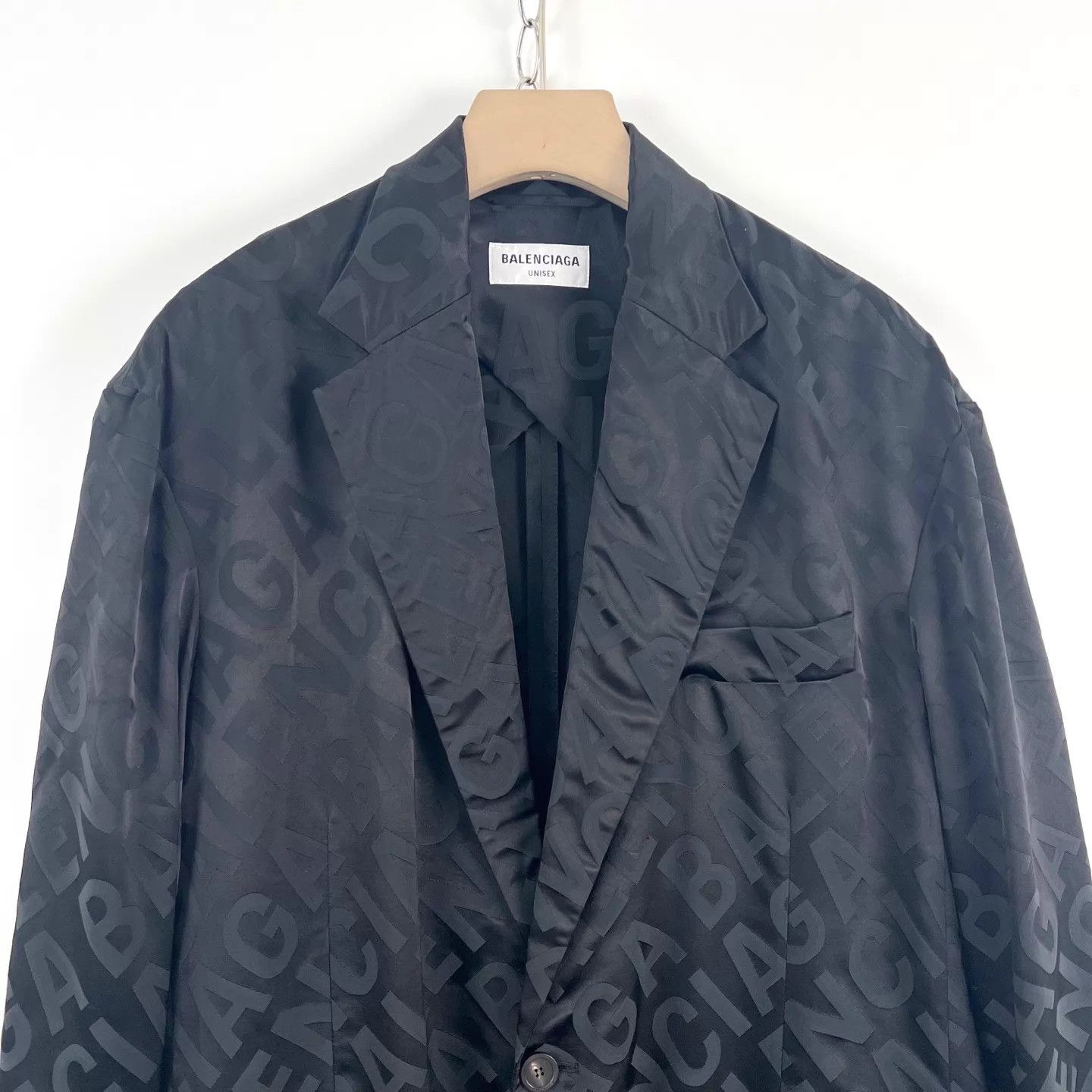 Balenciaga Balenciaga all-over logo silk suit jacket Size US L / EU 52-54 / 3 - 3 Thumbnail