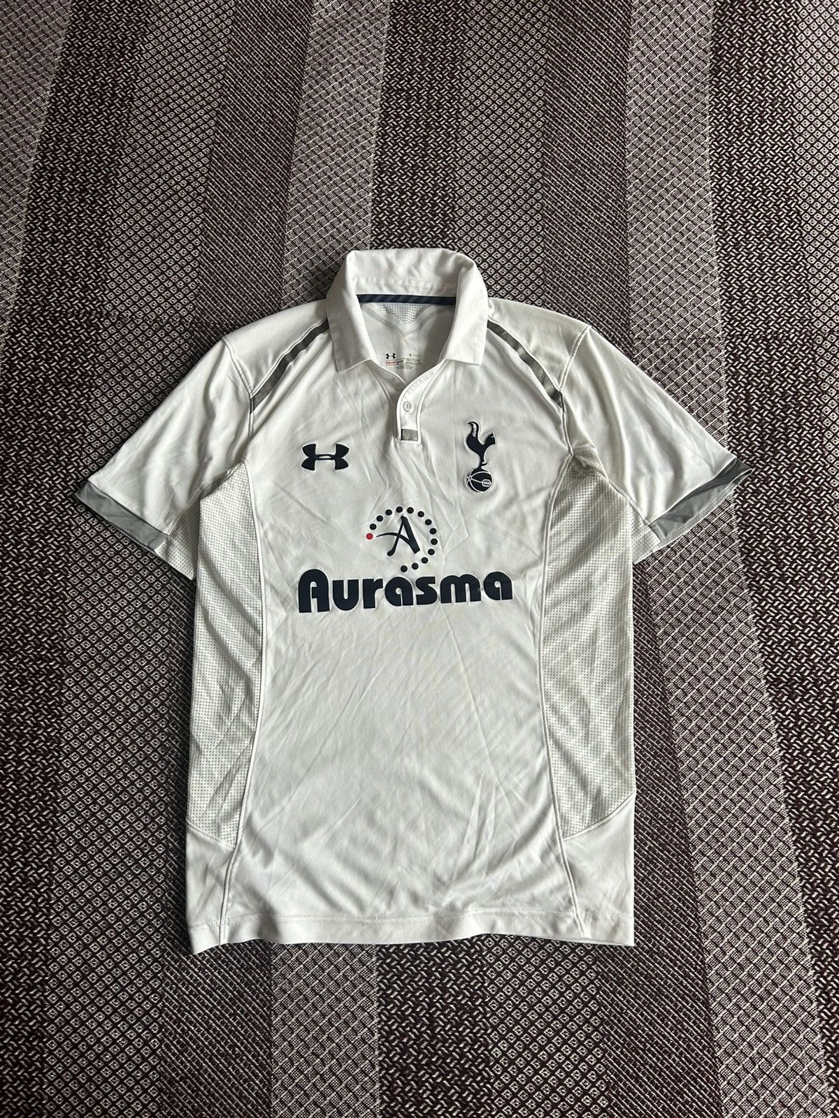 Under Armour Tottenham Hotspurs x DEFOE #18 Under Armour Soccer Jersey Size US S / EU 44-46 / 1 - 5 Thumbnail