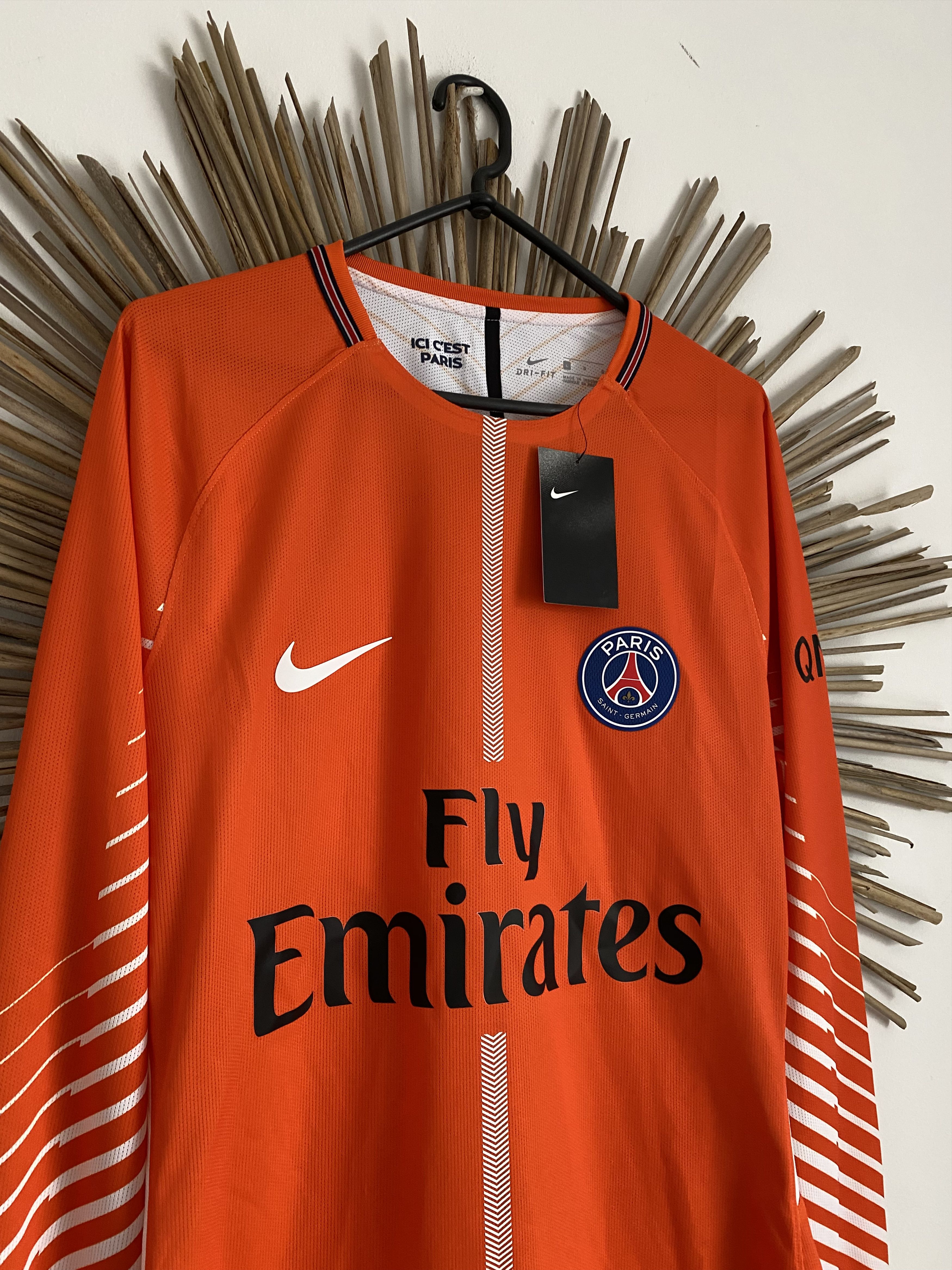 Nike PSG 2017 2018 match issue matchworn nike GK soccer jersey Size US L / EU 52-54 / 3 - 7 Thumbnail