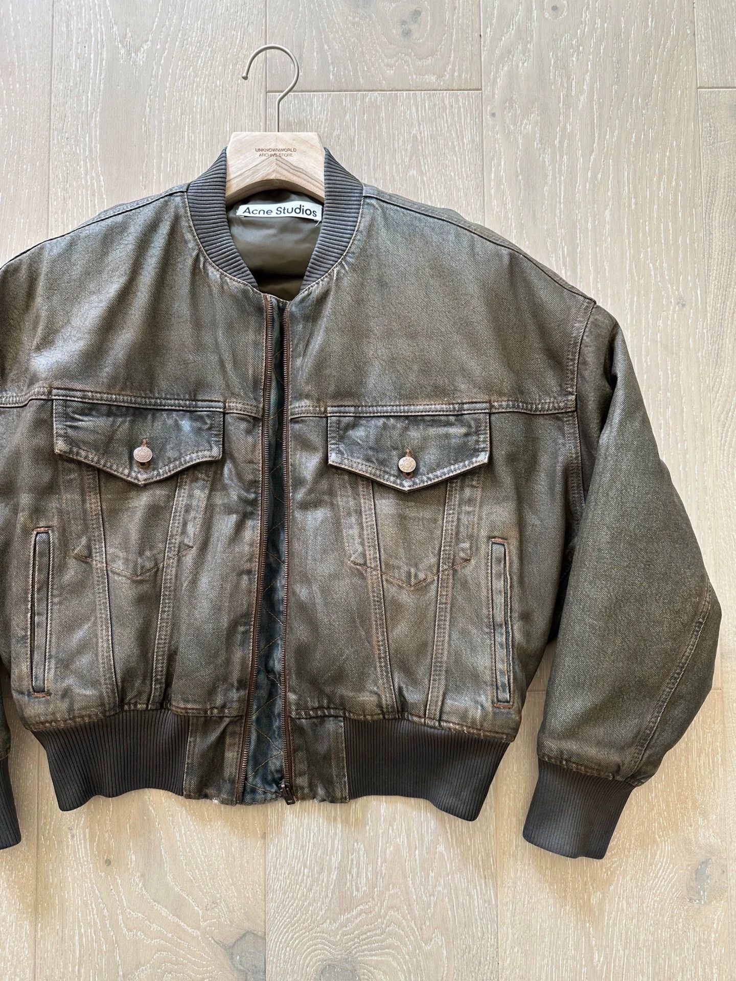 Acne Studios Acne Studios x Kylie Jenner Waxed Cotton Bomber Jkt Size XXS / US 00 / IT 34 - 2 Thumbnail