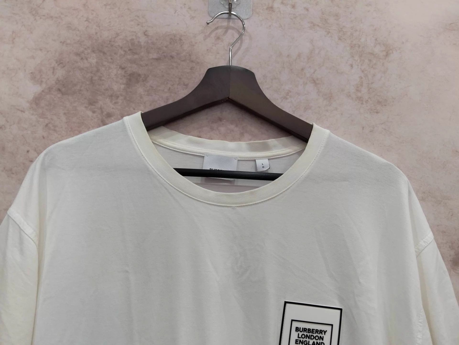 Burberry Burberry Chest Logo Short Sleeve Tee L 95 New Size US L / EU 52-54 / 3 - 8 Thumbnail