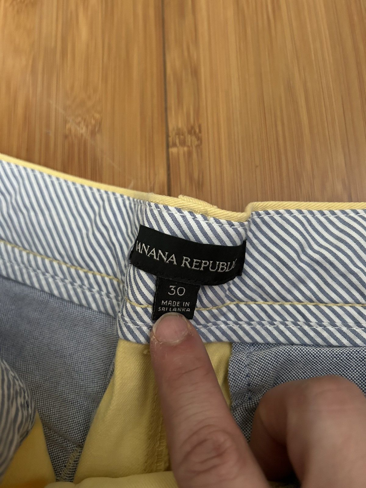 Banana Republic Banana Republic Shorts Size US 30 / EU 46 - 2 Thumbnail