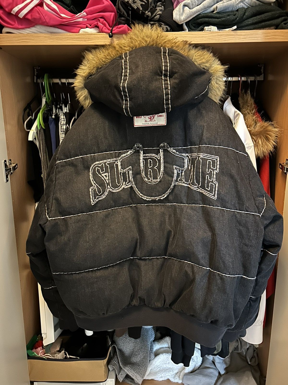 Supreme × True Religion Puffer True Religion x Supreme – Black Jacket Cappuccio Fur Size US XL / EU 56 / 4 - 2 Thumbnail
