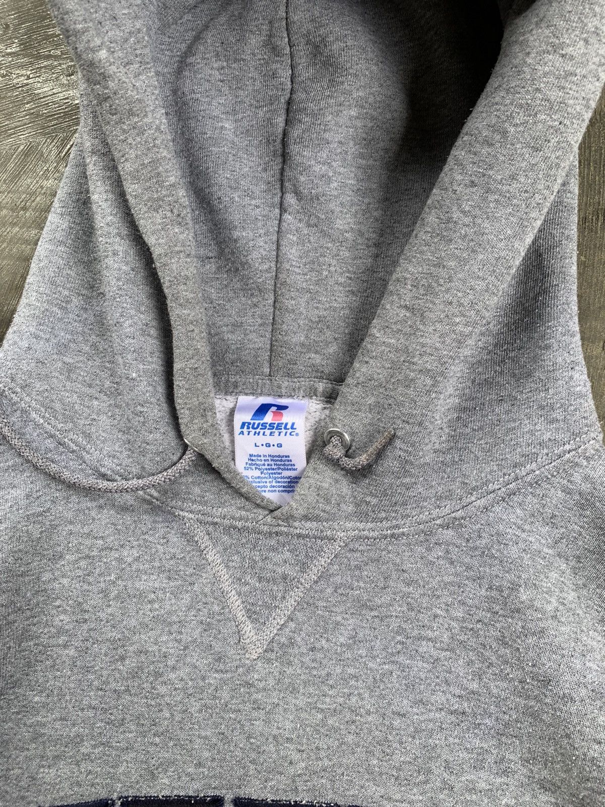 Other Russel athlletics UVIC unuversity hoodie Size US XL / EU 56 / 4 - 3 Thumbnail
