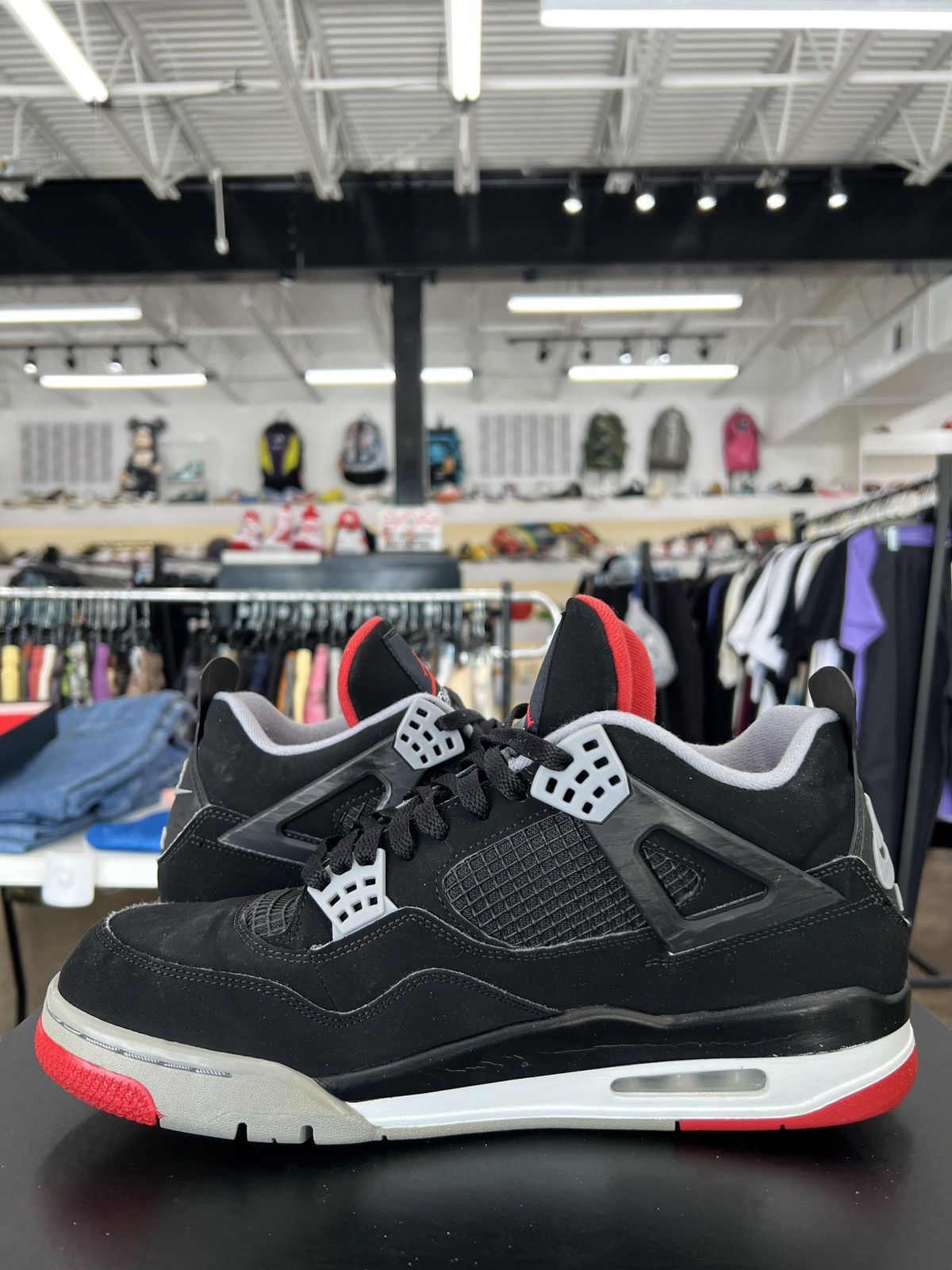 Jordan Brand Air Jordan 4 Bred Sz. 12 (2019) Size US 12 / EU 45 - 3 Thumbnail