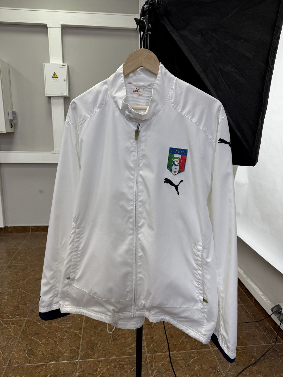 Puma 🇮🇹 Vintage Y2K Puma Italy Soccer Jersey Zip Jacket Retro Size US XL / EU 56 / 4 - 1 Thumbnail