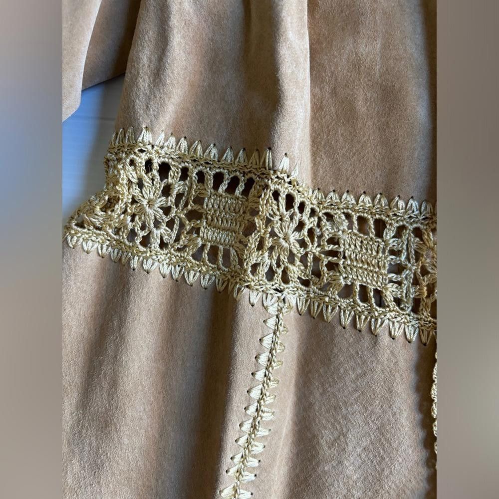 Designer Crochet embroidered Suede Vintage Y2K Boho Jacket Size M / US 6-8 / IT 42-44 - 4 Thumbnail