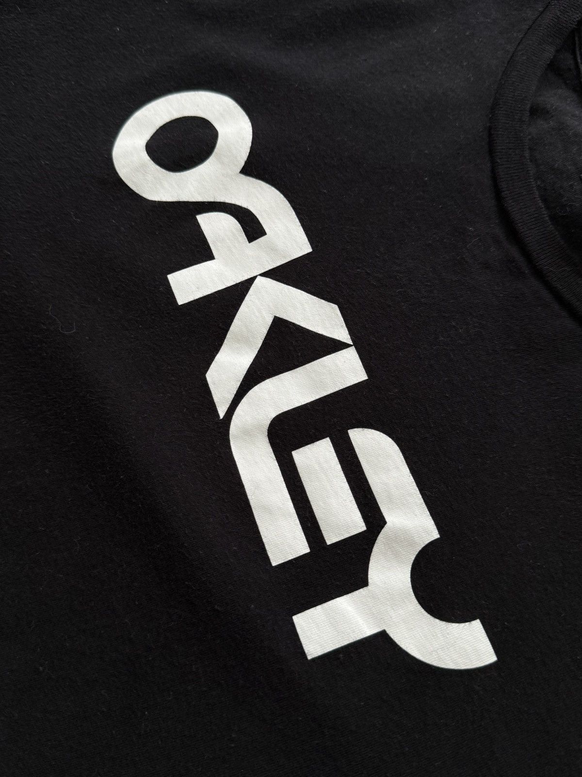 Oakley Oakley software vintage logo tshirt y2k Size US M / EU 48-50 / 2 - 3 Thumbnail