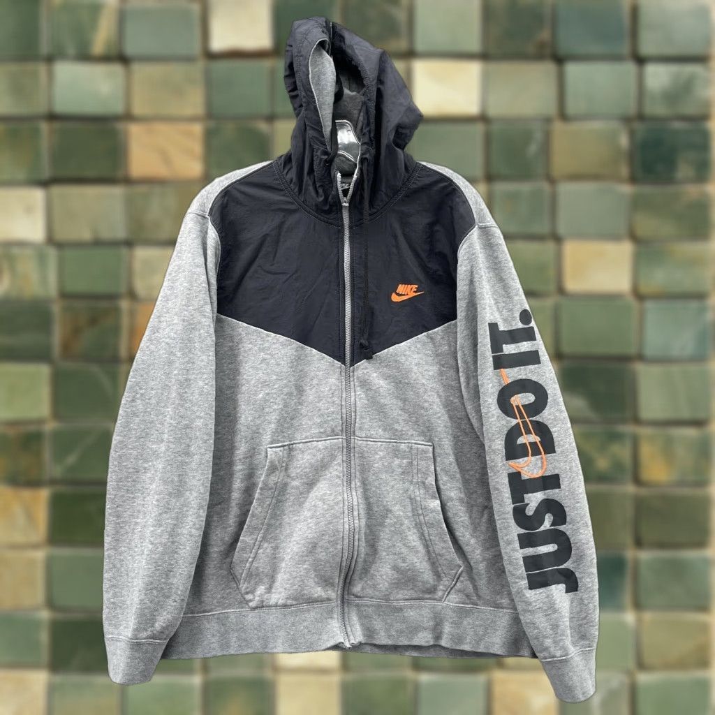 Nike Nike NSW Hoodie Men's Medium Gray Logo Zip Jacket Sportswear Athletic Streetwear Size US L / EU 52-54 / 3 - 1 Thumbnail