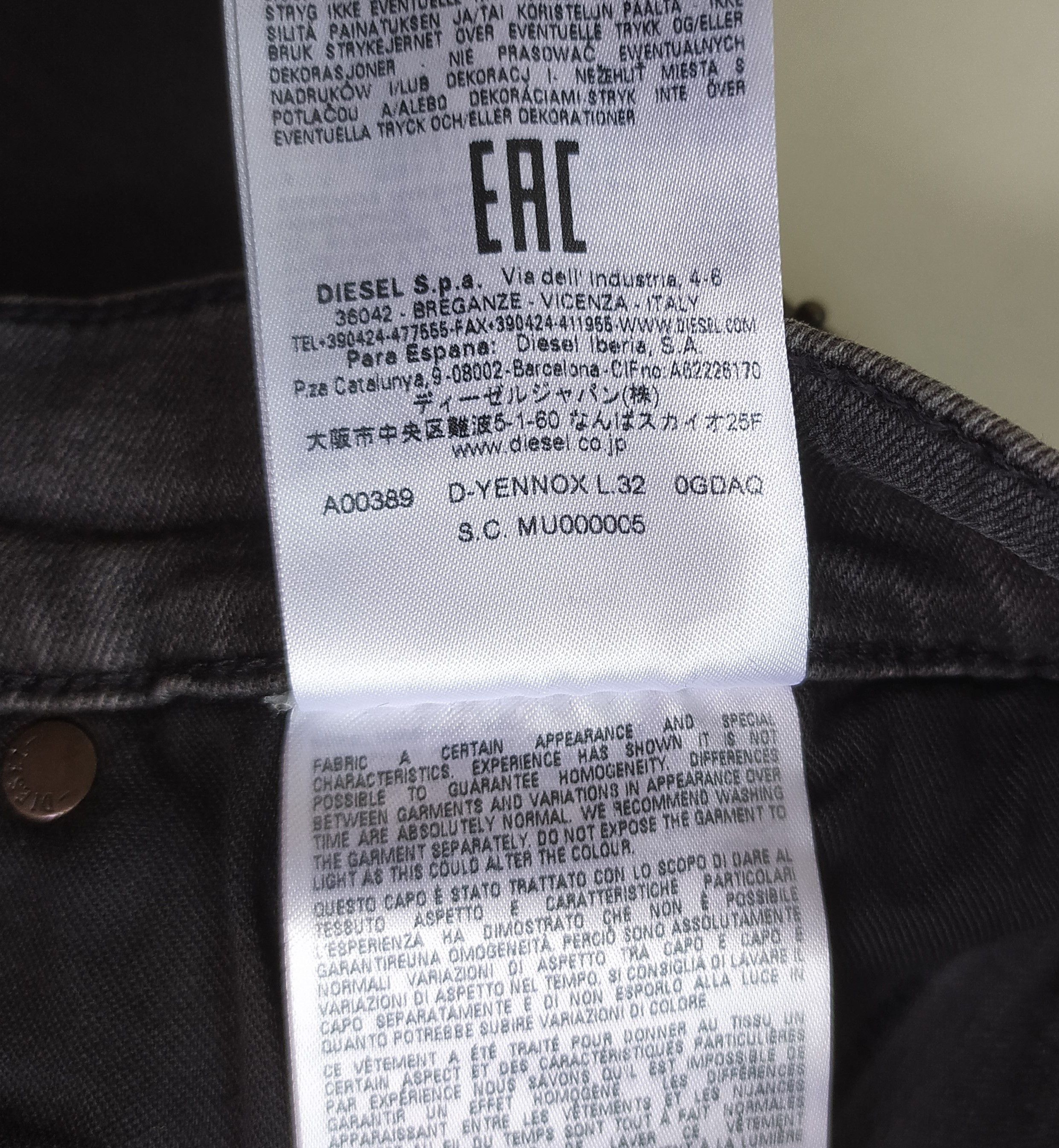 Diesel Diesel D-YENNOX-0GDAQ Men's Jeans Free Shipping T/ 9825 Size US 32 / EU 48 - 6 Thumbnail
