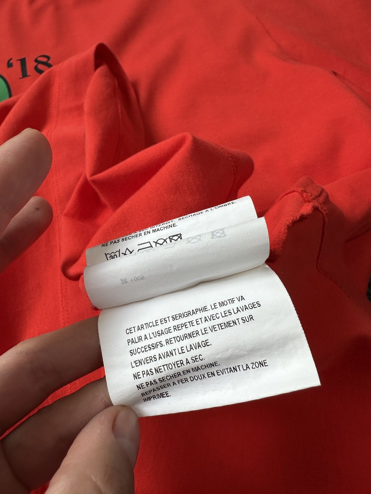 Gosha Rubchinskiy GOSHA RUBCHINSKIY Alien Tee Oversized T-Shirt Red Size US M / EU 48-50 / 2 - 15 Thumbnail