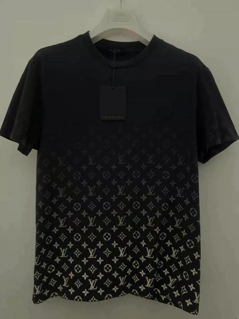 Louis Vuitton louis vuitton blue gradient short sleeve t-shirt-dmc Size US S / EU 44-46 / 1 - 1 Thumbnail