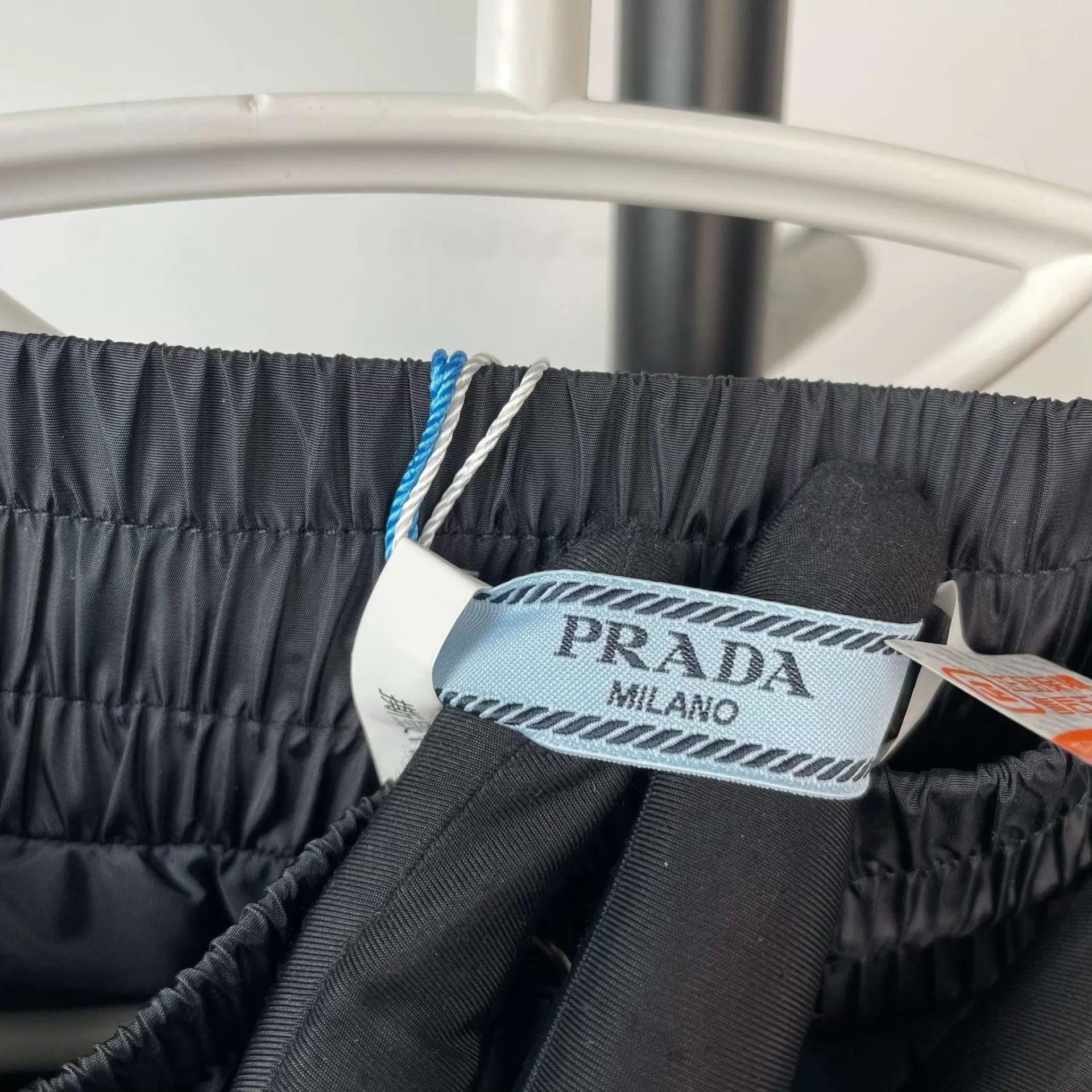 Prada Prada Nylon Down Casual Pants 36 Size US 36 / EU 52 - 4 Thumbnail