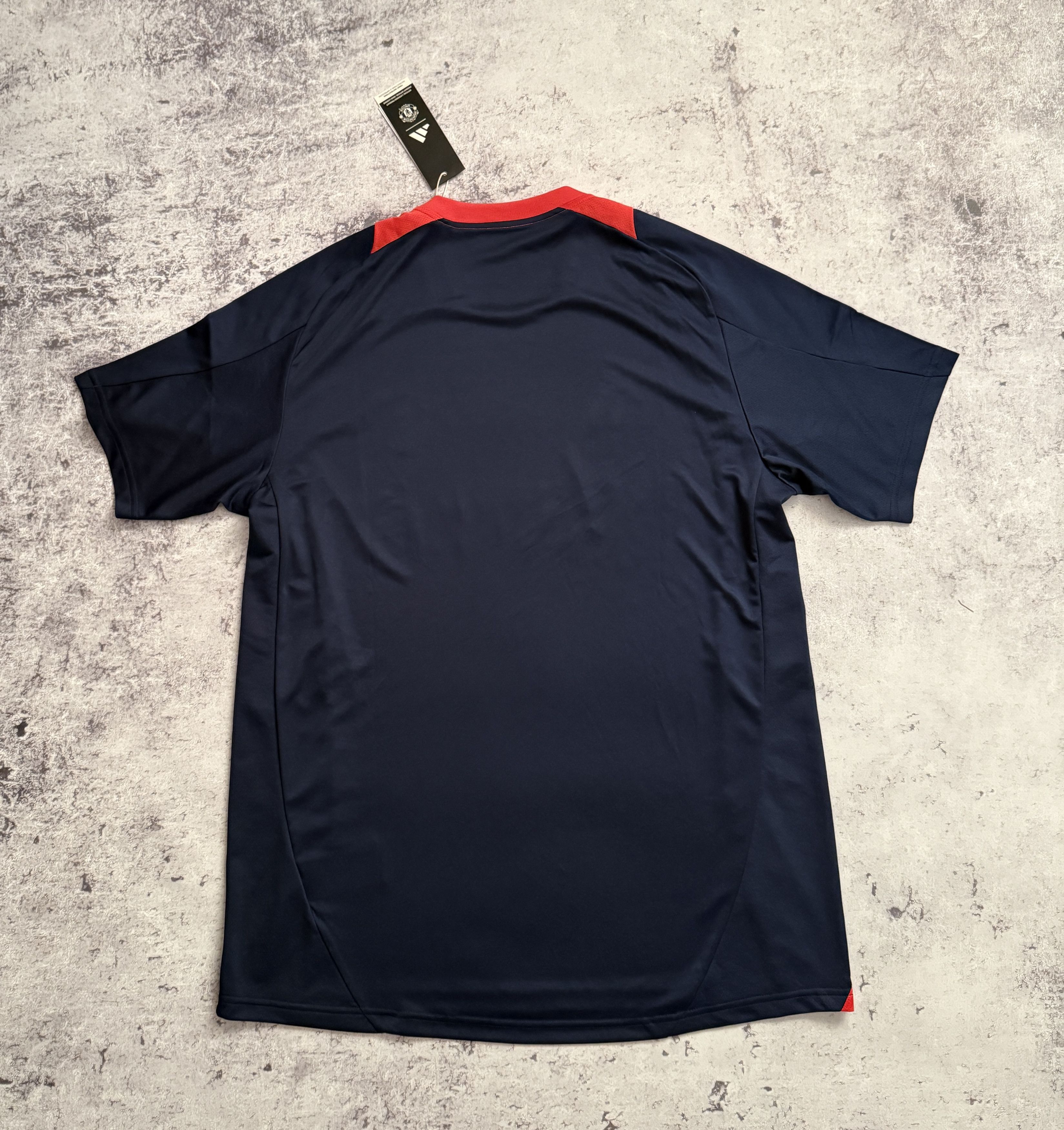 Adidas MANCHESTER UNITED TIRO 2024 TRAINING JERSEY it2010 Size US L / EU 52-54 / 3 - 8 Thumbnail